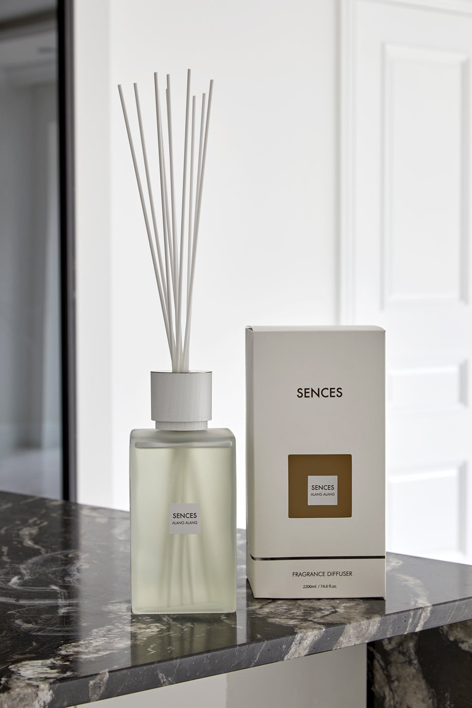 White Extra Large Alang Alang Reed Diffuser 2200ml